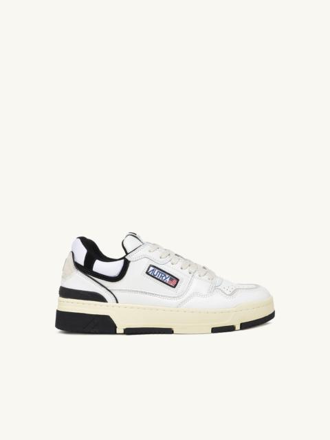 AUTRY CLC LOW SNEAKERS IN WHITE LEATHER AND BLACK SUEDE