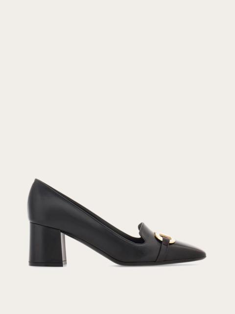 FERRAGAMO Pump with Gancini ornament