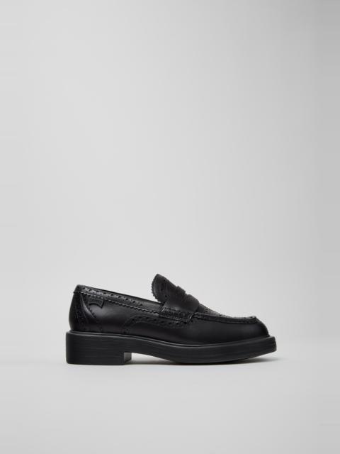 CAMPERLAB Black Leather Moccasins for Women.