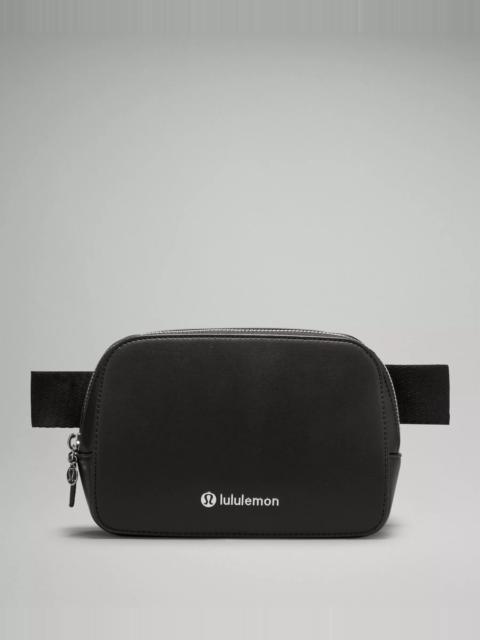 lululemon Everywhere Belt Bag *Cactus Material 1L