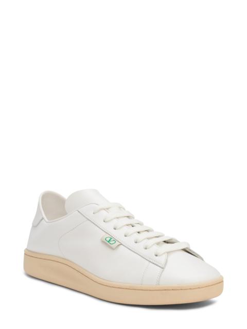 Valentino Valentino Garavani Calfskin Leather Sneaker in Bianco/Green Briar/Bianco at Nordstrom