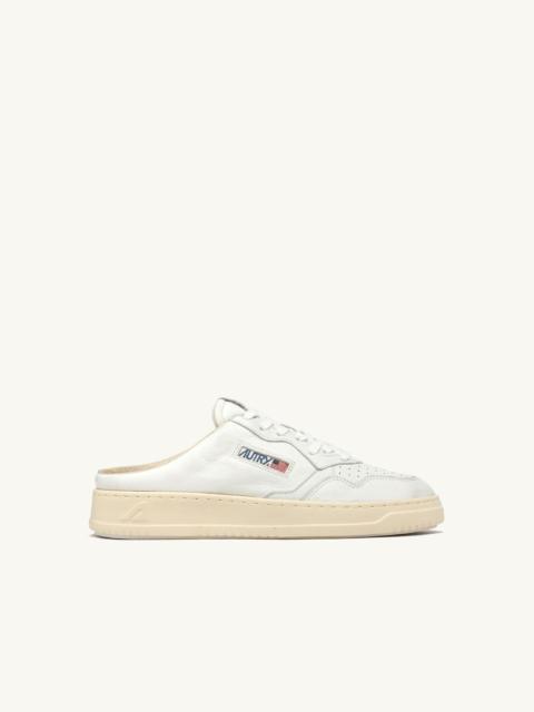 AUTRY MEDALIST MULE SNEAKERS IN WHITE NAPA LEATHER