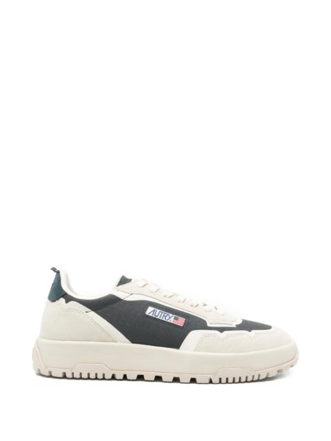AUTRY Autry Panelled Low-top Sneakers