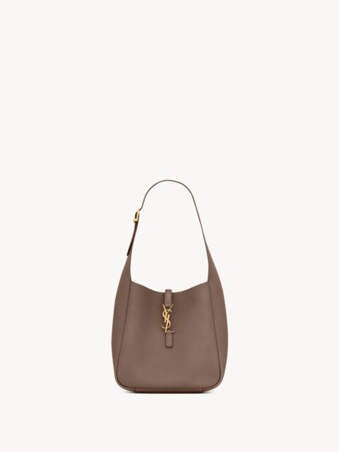 SAINT LAURENT LE 5 À 7 SUPPLE SMALL IN GRAINED LEATHER