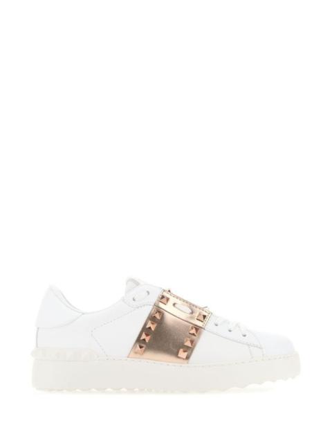 Valentino White leather Rockstud Untitled sneakers with gold rose band