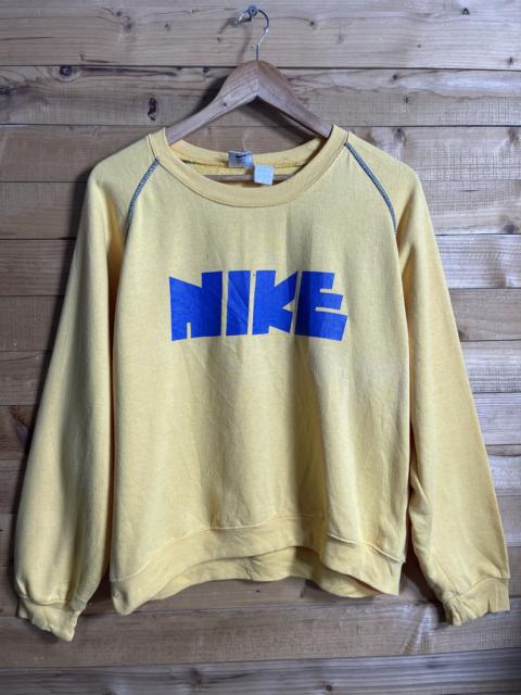 Nike Vintage 90s nike sweatshirt (women)