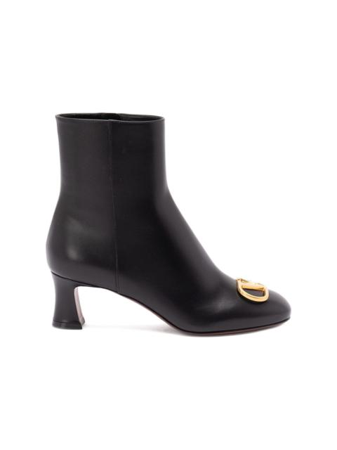 Valentino Valentino Garavani Boots With Logo Plaque