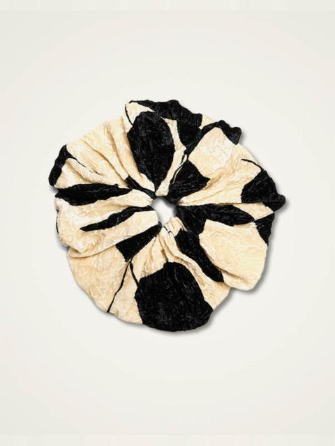 La DoubleJ Giga Scrunchie