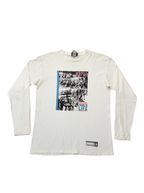 Other Designers Vintage - MNKYBIZ 1989 The Wall Of Berlin Photo Print Shirt
