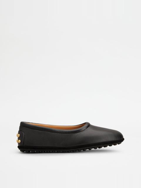 Tod's BALLERINAS IN NAPPA LEATHER - BLACK