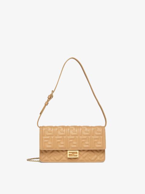 FENDI Wallet On Chain Baguette