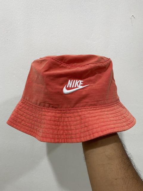 Nike Classic Nike Swoosh Bucket Hat