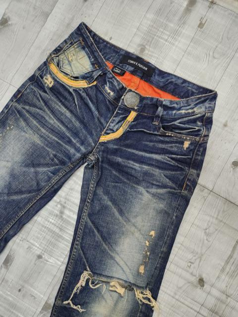 Other Designers Denim & Co. - Flared Denim & Co Red Pepper Thrashed Jeans