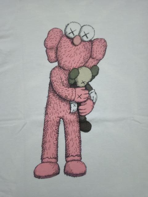 Other Designers Uniqlo - 💥💥Kaws Uniqlo Flushy Toy T