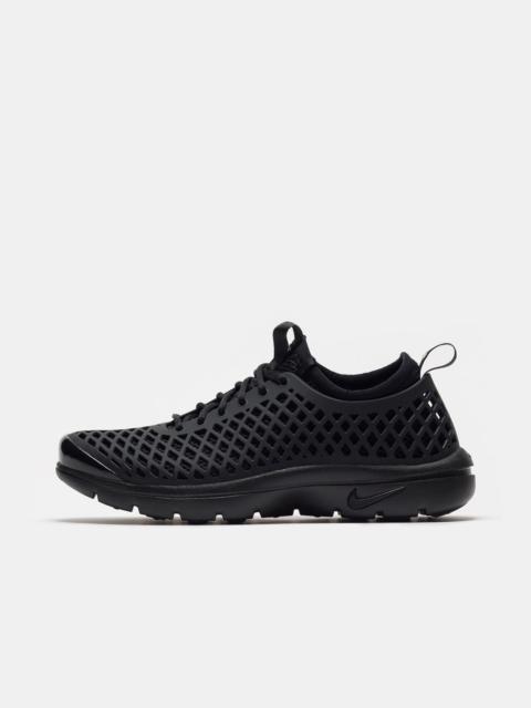 Nike Rejuven8 Run SP Sneaker in Black/Black/Sail