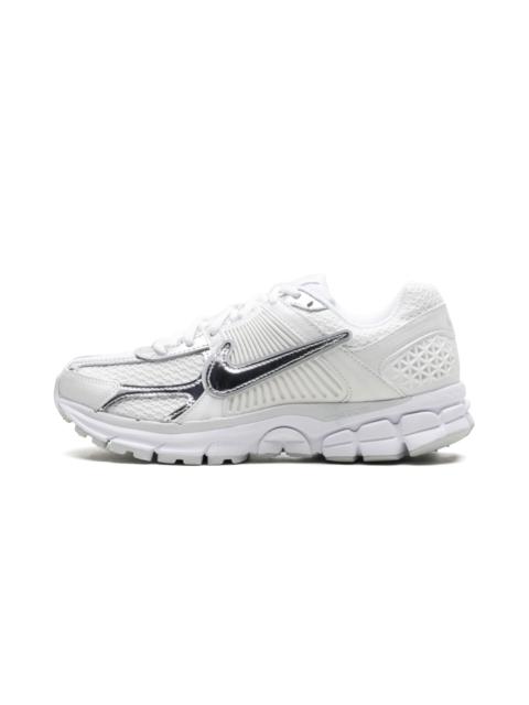 Nike Zoom Vomero 5 WMNS "Chrome Toe"