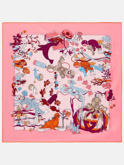 GUCCI Printed silk twill scarf
