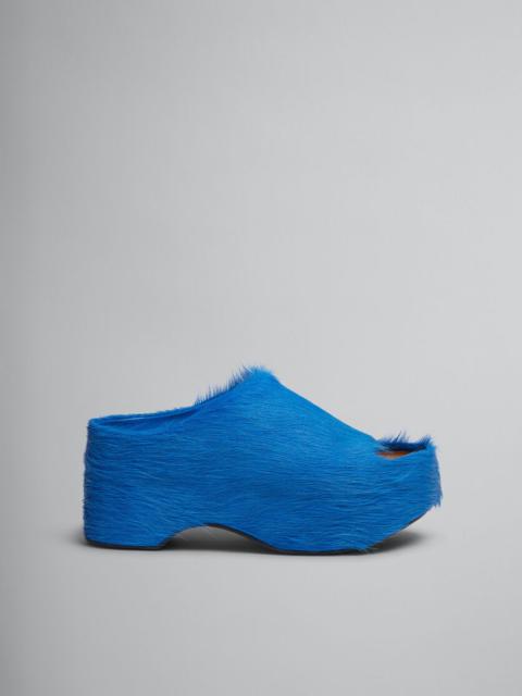 BLUE LONG-HAIR CALFSKIN CHUNKY CLOG SLIDE