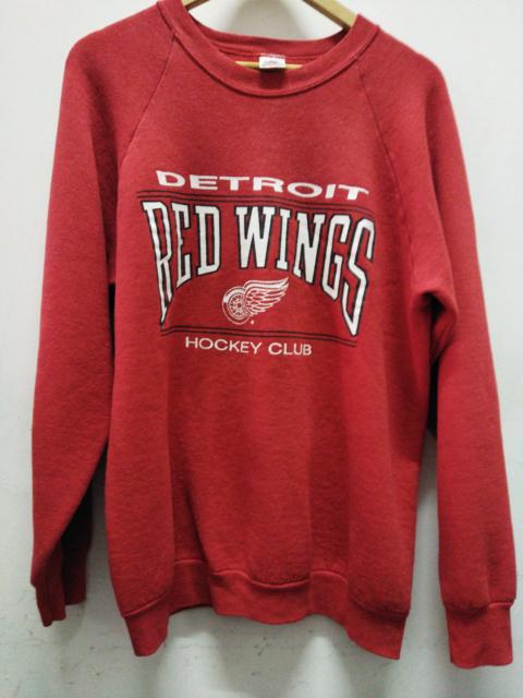 Other Designers Red wings