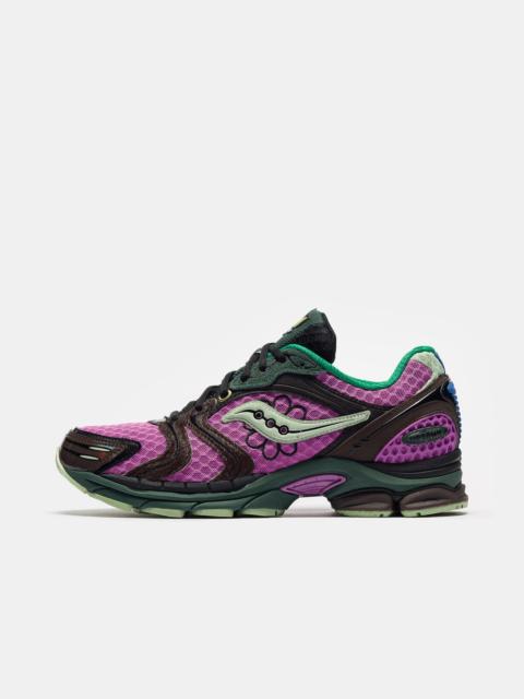 Saucony Jae Tips ProGrid Triumph 4 Sneaker in Violet/Earth