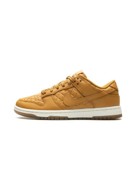Nike WMNS Dunk Low "Quilted Wheat"