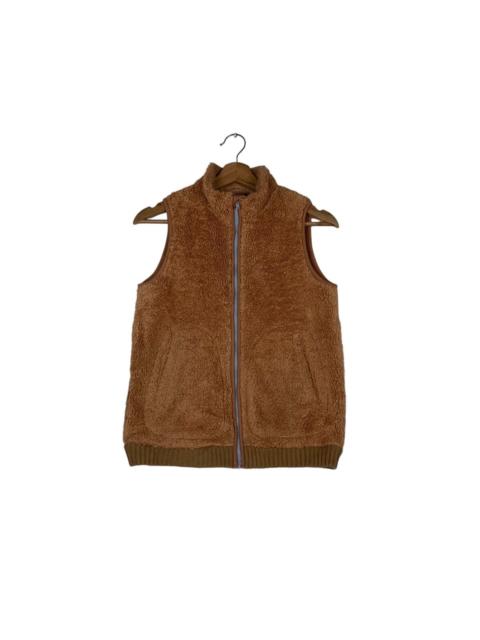 Other Designers Undercover × Uniqlo - Uniqlo X Undercover Youth Deep Pile Fleece Vest #1425-C64