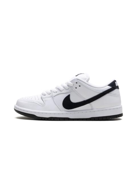 Nike SB Dunk Low "White Black"