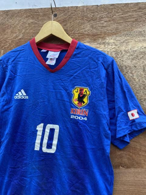 adidas 2000s vintage adidas kirin japan vneck tshirt