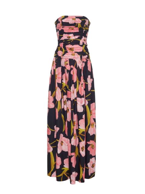 Cara Cara Montreal Gown
A Study in Shape and Sweep