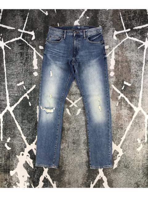 Other Designers Gap - Gap Jeans Distressed Denim KJ730