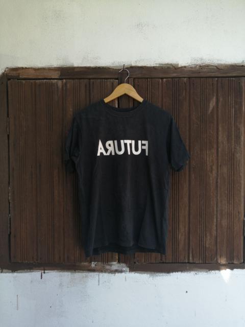 Other Designers Uniqlo - Futura Spell out Tee