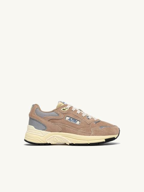 AUTRY HYPERWAY SNEAKERS IN SOUTHERN MOONLIGHT AND SILVER MESH AND SUEDE