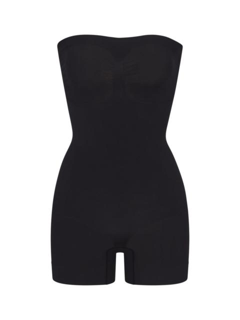 SKIMS Skims Seamless Sculpt Strapless Shortie Body