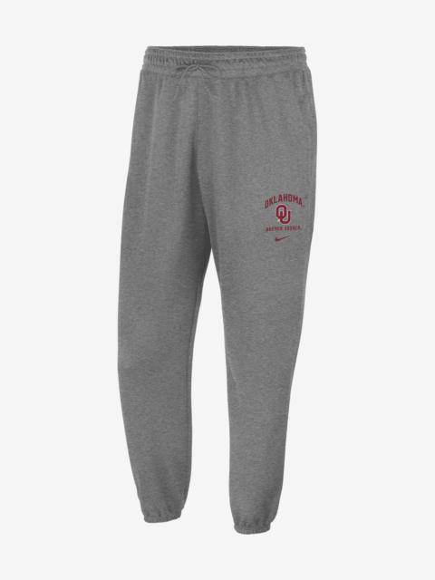 Nike Oklahoma Standard Issue Nike Men's College Jogger Pants