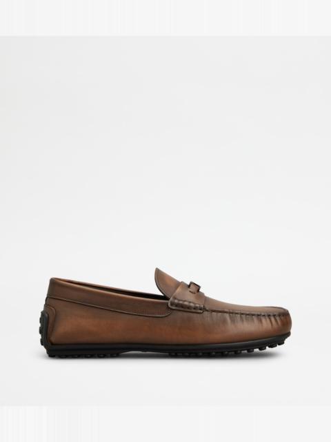 Tod's CITY GOMMINO LOAFERS IN LEATHER - BROWN