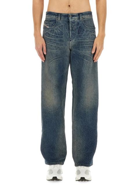 Diesel Men "2001 D-Macro-Fsg1" Jeans