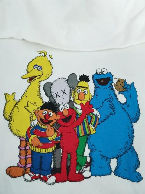 Other Designers Kaws - Kaws Sesame Street Sweatshirt Hoodie OriginalFake Designer
