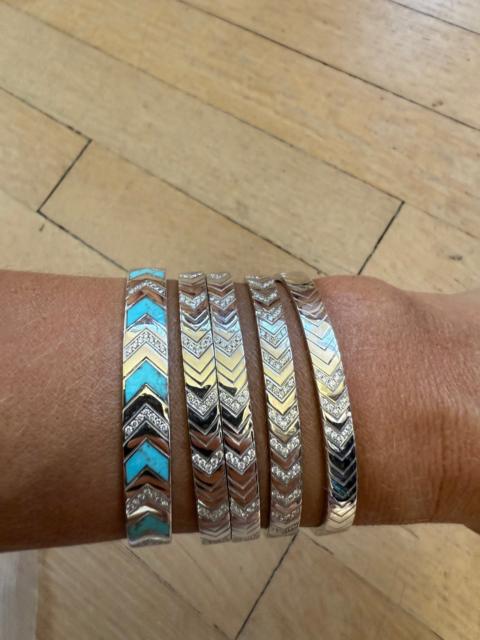 SPRWMN WHITE GOLD MULTI-DIAMOND CHEVRON CUFF