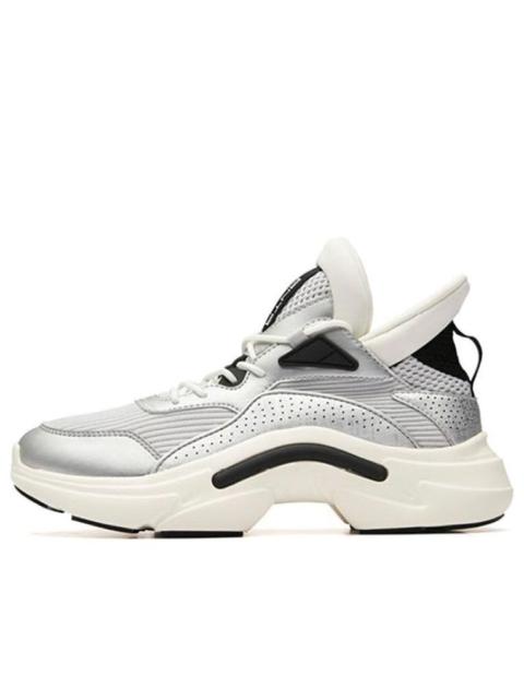 ANTA (WMNS) ANTA Life Series Sneakers 'Silver White Black' 12938830-2