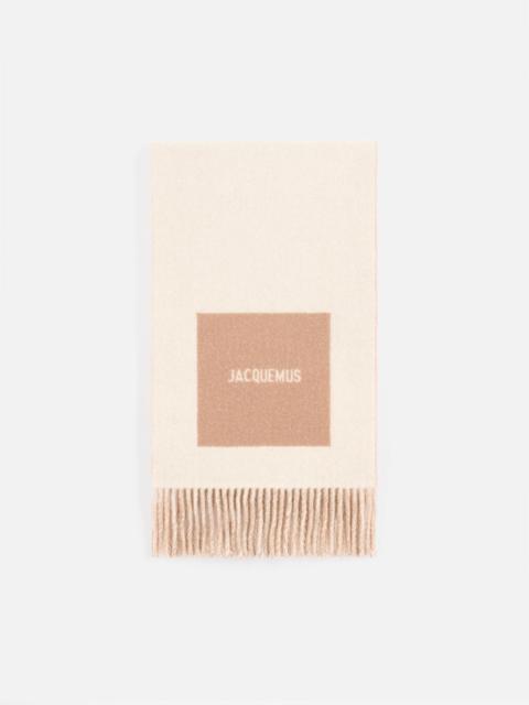 JACQUEMUS The Rond Carré scarf