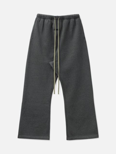 ESSENTIALS FLARE SWEATPANT