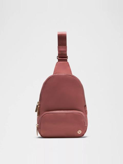 lululemon Everywhere Sling Bag 4.2L