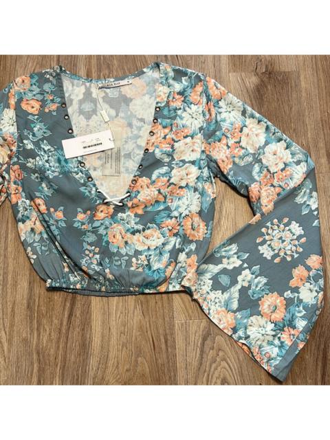 Other Designers Aila Blue Kewarra Floral Boho Bell Sleeve Cropped Blouse