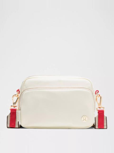 lululemon Everywhere Crossbody Bag 2L *Striped Wordmark