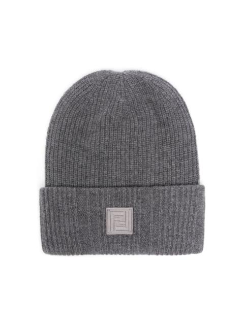 FF-motif beanie