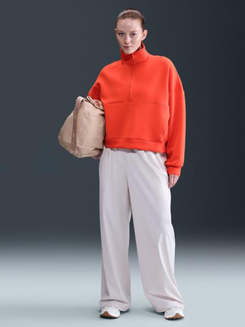 Nike Nike Women's 24.7 ImpossiblySoft Oversized 1/2 Zip Sweatshirt