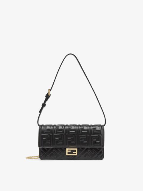 FENDI Wallet On Chain Baguette