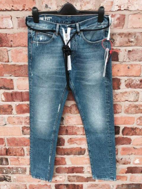 Diagonal strapes jeans