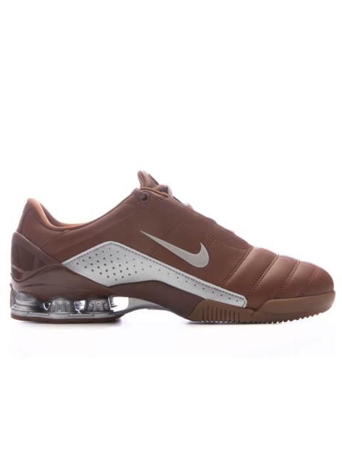 Nike WOMEN'S TOTAL 90 SHOX MAGIA - PECAN/METALLIC SILVER/RUSTIC