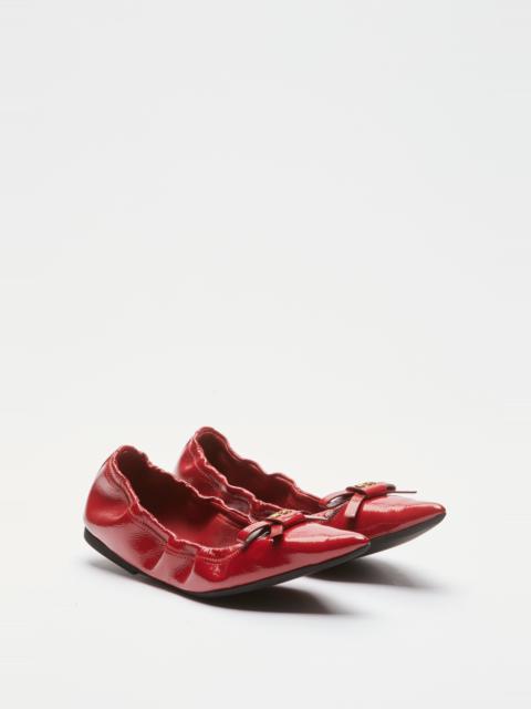 N°21 POINTED TOE BALLERINAS WITH BOW AND LOGO